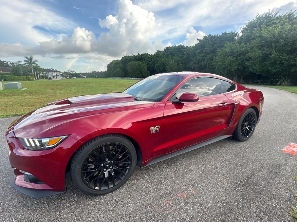 2017 Ford Mustang - $39,995